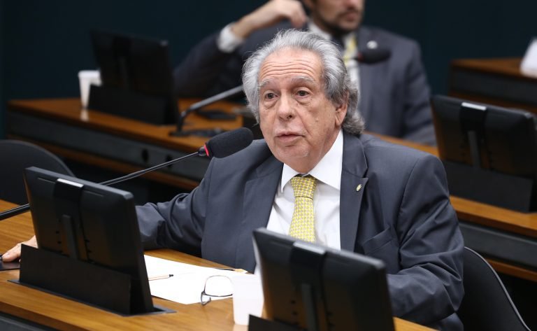 Projeto regulamenta uso compartilhado de calçadas e ciclovias por bicicletas e pedestres – Notícias