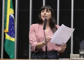 Câmara aprova projeto que prevê medidas para assegurar o convívio de crianças com a natureza – Notícias