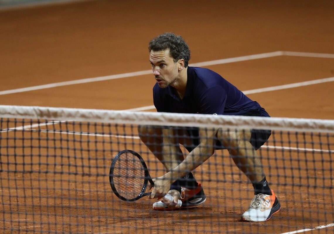 Bruno Soares retorna às quadras para enfrentar lendas do tênis