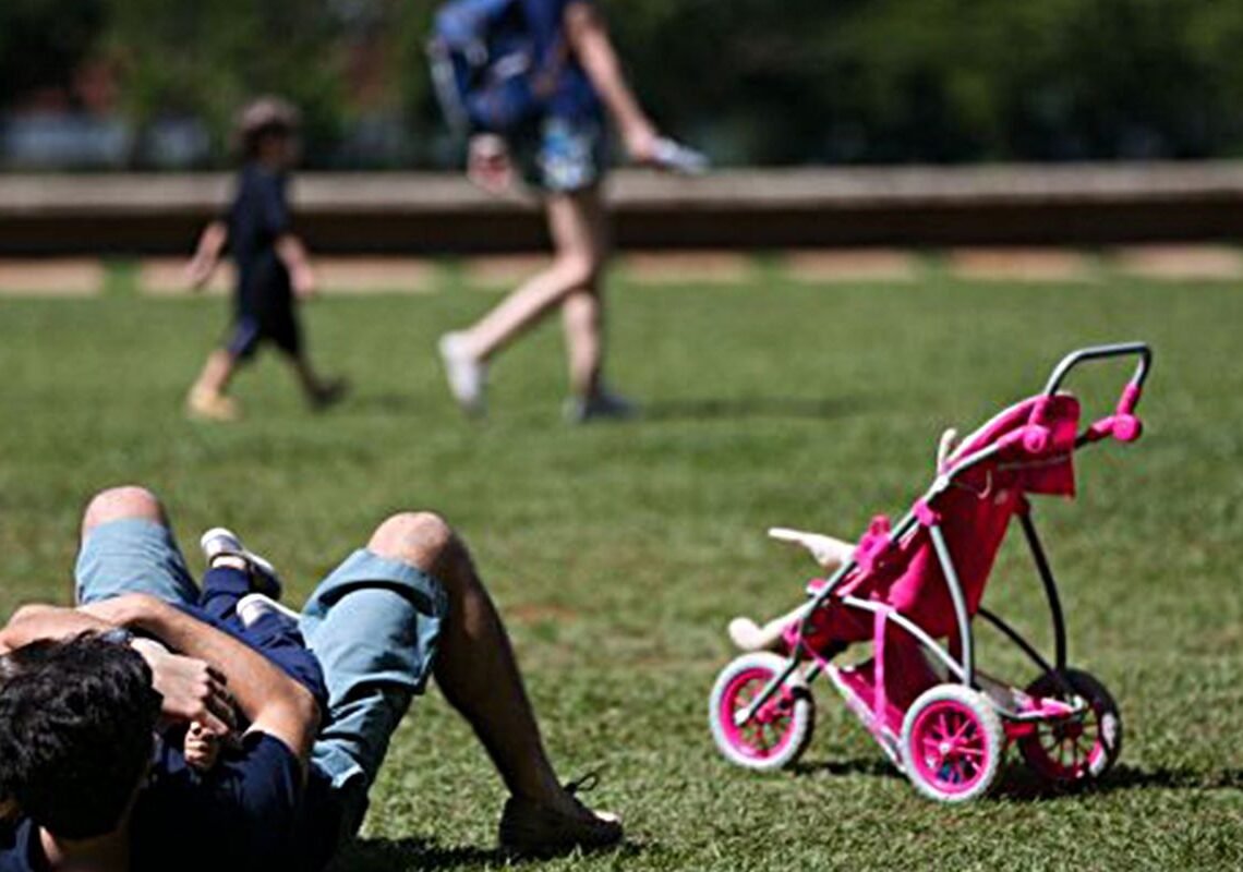 Licença-paternidade é avanço, mas ainda é desigual no cuidado infantil