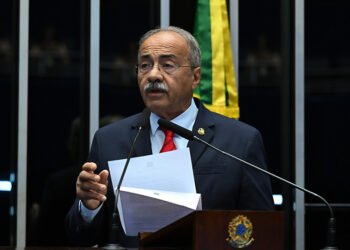 Rodrigues elogia decisão do STF de proibir reajuste de plano de saúde de idoso — Senado Notícias