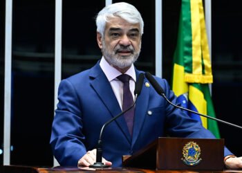 Humberto comemora impacto de programas federais na economia de PE — Senado Notícias