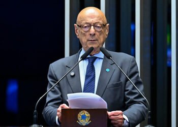 Esperidião Amin lembra centenário do historiador Walter Fernando Piazza — Senado Notícias