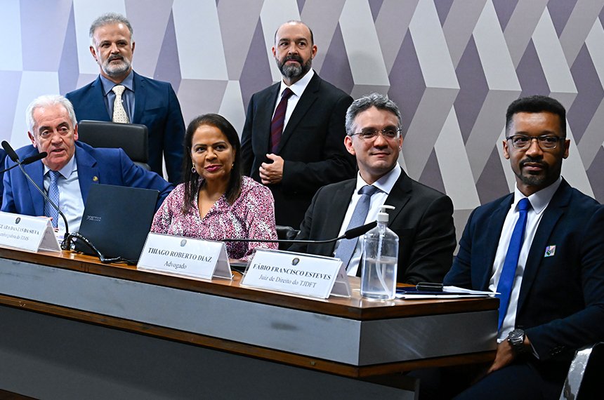 Jaceguara Dantas da Silva tem indicação aprovada para o CNJ — Senado Notícias