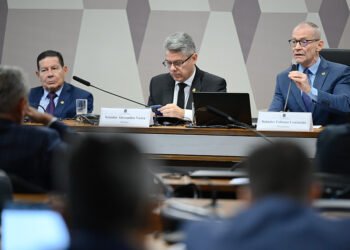 CPI do Crime Organizado ouve diretor de Inteligência da PF e promotor de SP — Senado Notícias