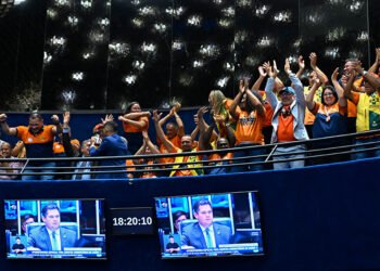 Aposentadoria especial para agentes de saúde é aprovada pelo Senado — Senado Notícias