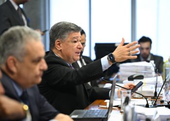 CPMI aprova mais de 300 requerimentos de convocações e pedidos de informação — Senado Notícias