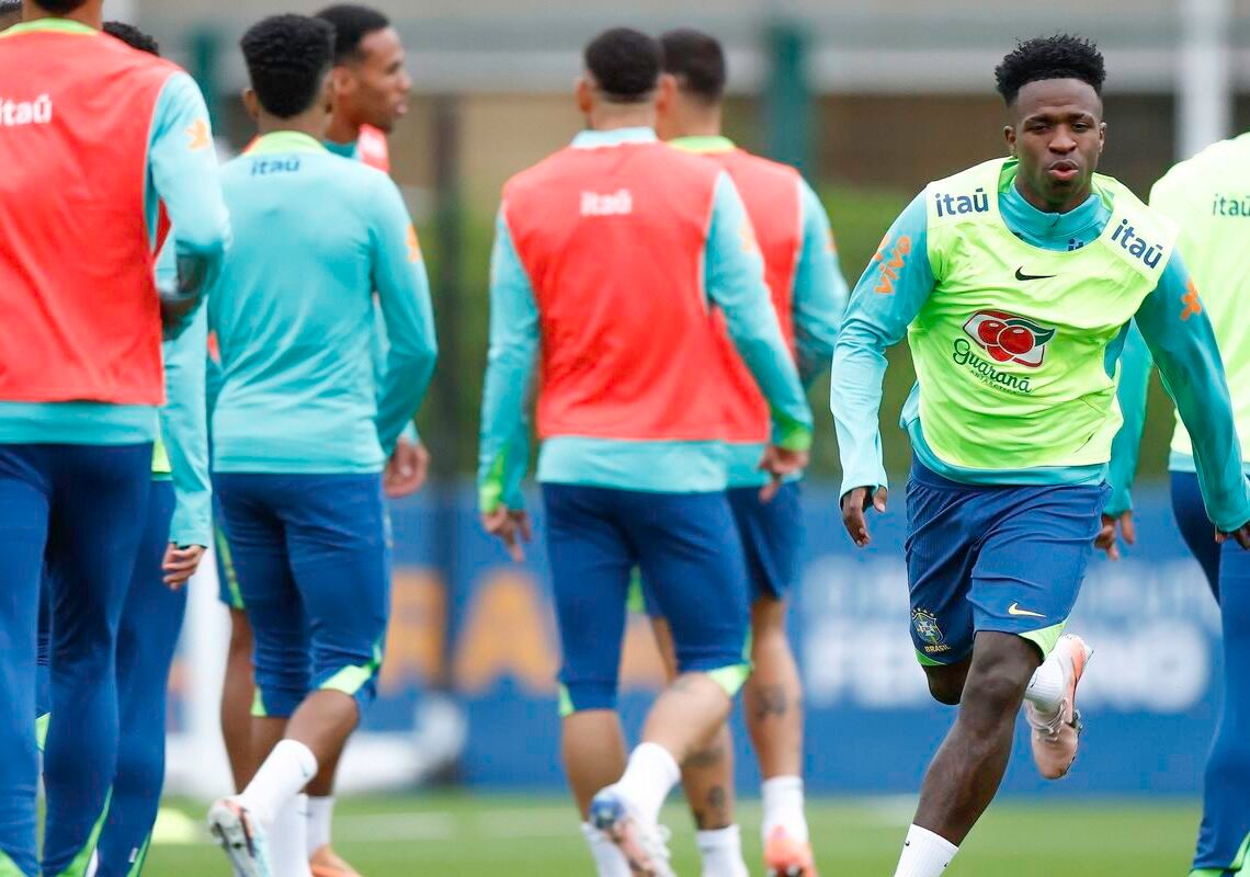 Vinicius Júnior diz que seleção evolui sob comando de Carlo Ancelotti