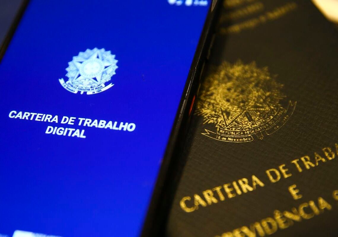 Brasil cria 85 mil empregos com carteira assinada em outubro