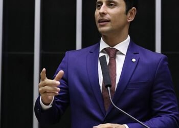 Vice-presidente da CPMI do INSS acusa deputado maranhense de ameaça