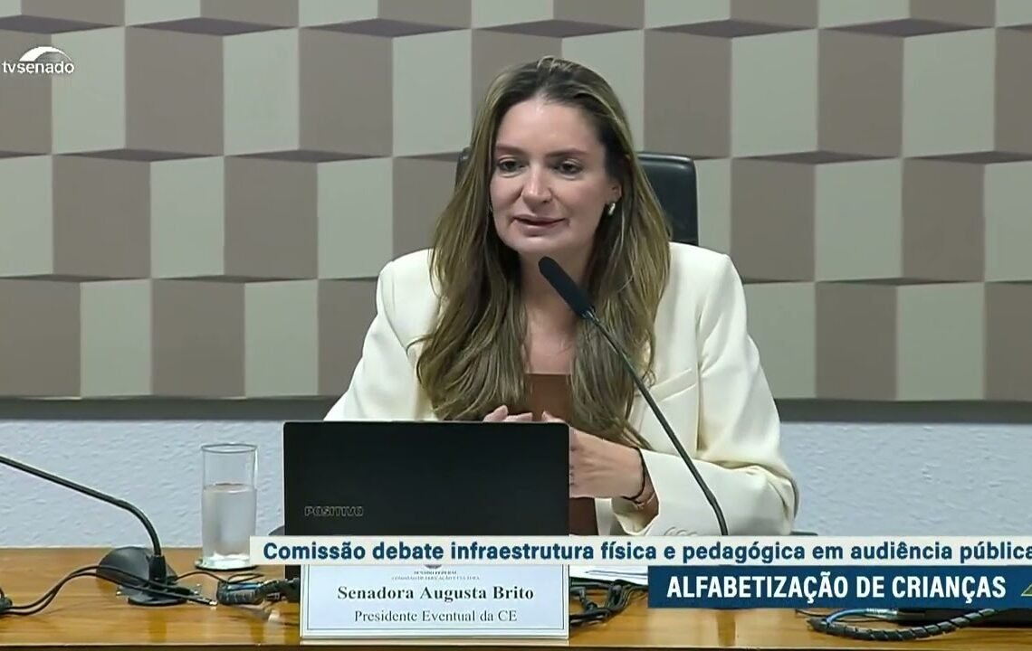 Alfabetização na idade certa precisa de cooperação de governos, aponta debate — Senado Notícias