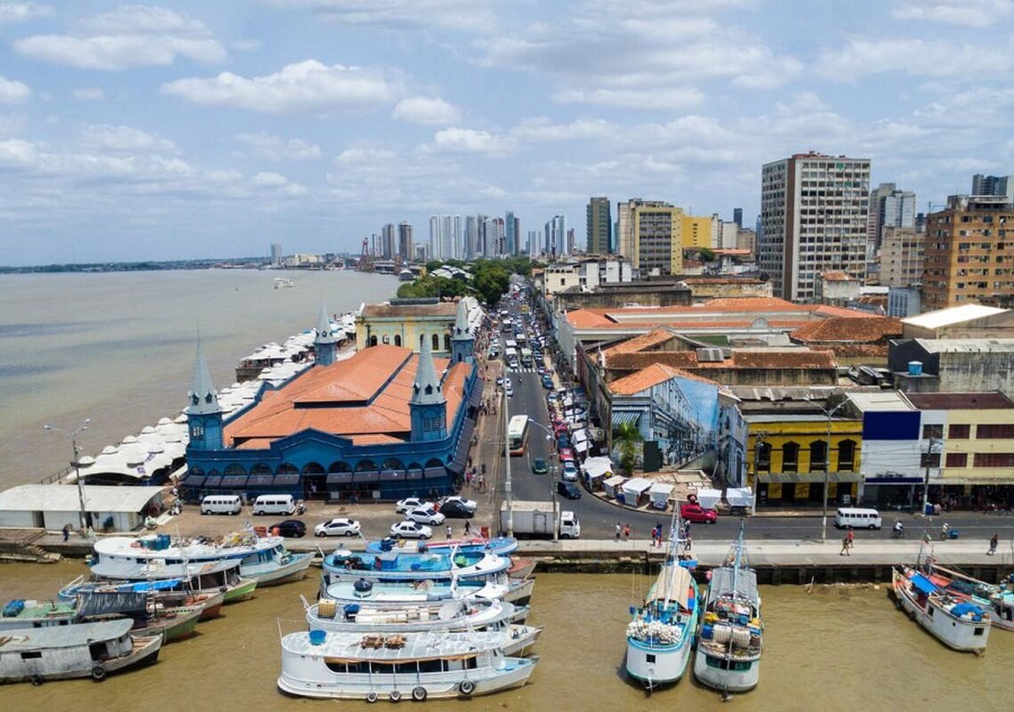 Lula sanciona lei que transfere capital para Belém temporariamente  