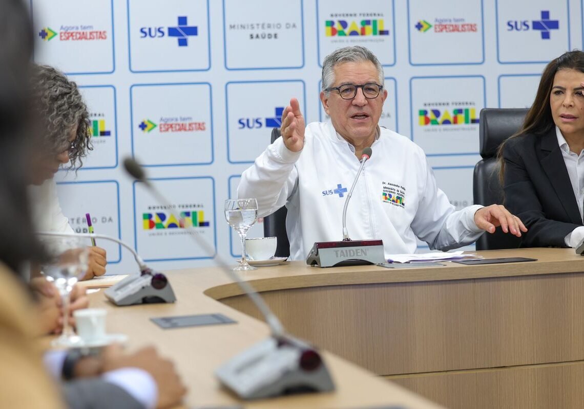 Saúde anuncia compra de 2,8 milhão de doses contra vírus sincicial