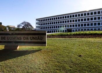 Câmara aprova PEC que considera tribunais de Contas órgãos permanentes