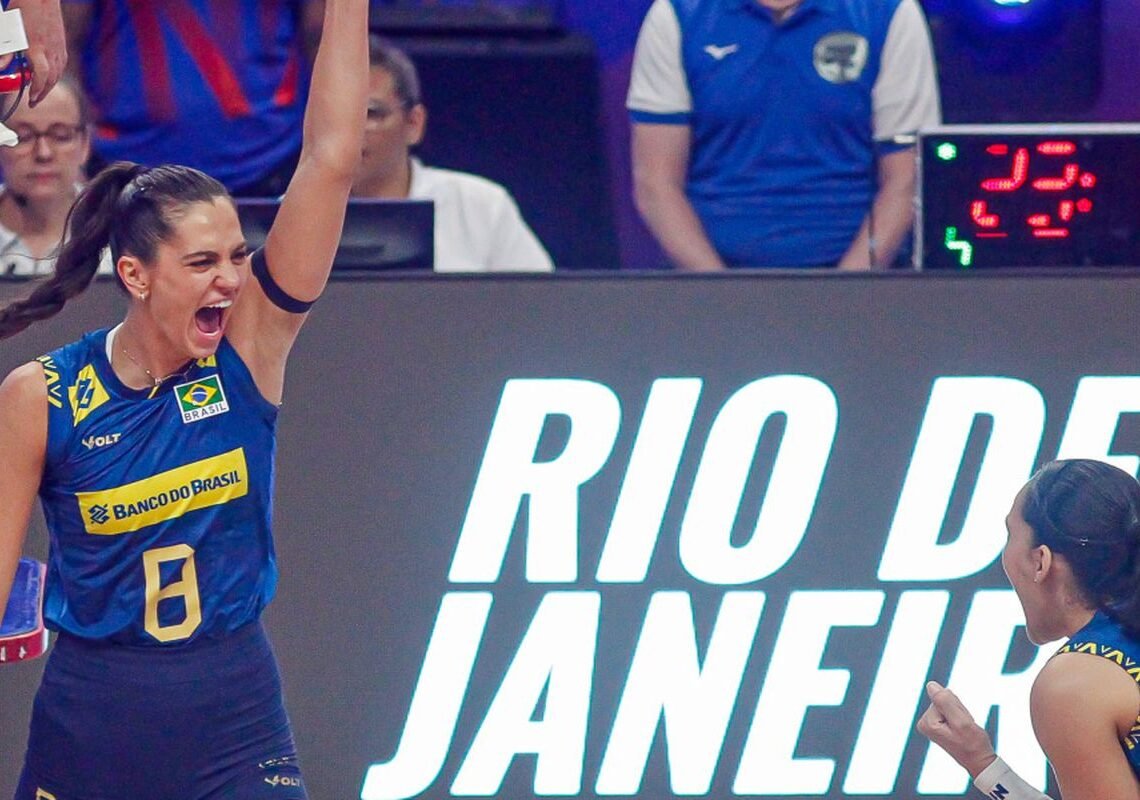Central Julia Kudiess é eleita a 5ª melhor jogadora do vôlei mundial