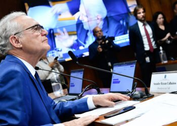 Com 73 matérias votadas, CAE garantiu isenção do IR e taxação de bets — Senado Notícias