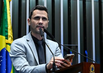 Cleitinho defende Michelle em polêmica sobre aliança do PL e pede união da direita — Senado Notícias