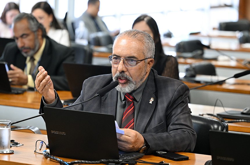 Estatuto dos Cães e Gatos passa a tramitar no Senado como projeto de lei — Senado Notícias
