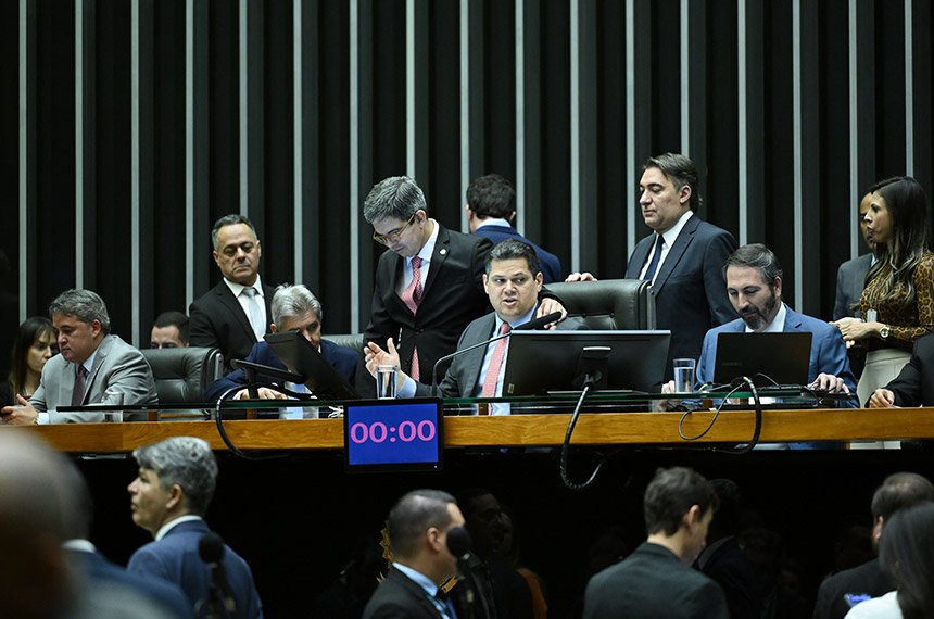 LDO é aprovada com prazo para governo pagar emendas; texto vai a sanção — Senado Notícias