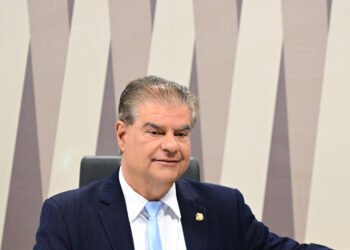 CRE aprova doação de quatro helicópteros do Brasil para Uruguai e Paraguai — Senado Notícias