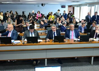 Projeto que libera imóveis do INSS para ações públicas segue para o Plenário — Senado Notícias