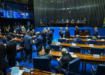 Senadores divergem sobre PL da dosimetria — Senado Notícias