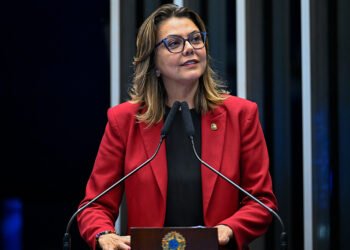 Senado aprova criação de prêmio para mulheres empreendedoras — Senado Notícias