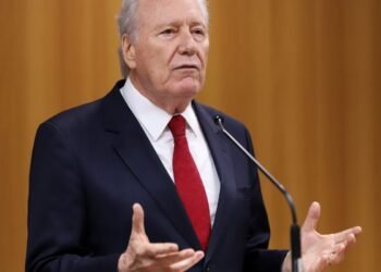 Sem dinheiro, mãos estão amarradas para combate ao crime, diz ministro