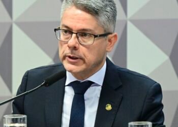 Senado aprova PL Antifacção com penas que podem chegar a 120 anos