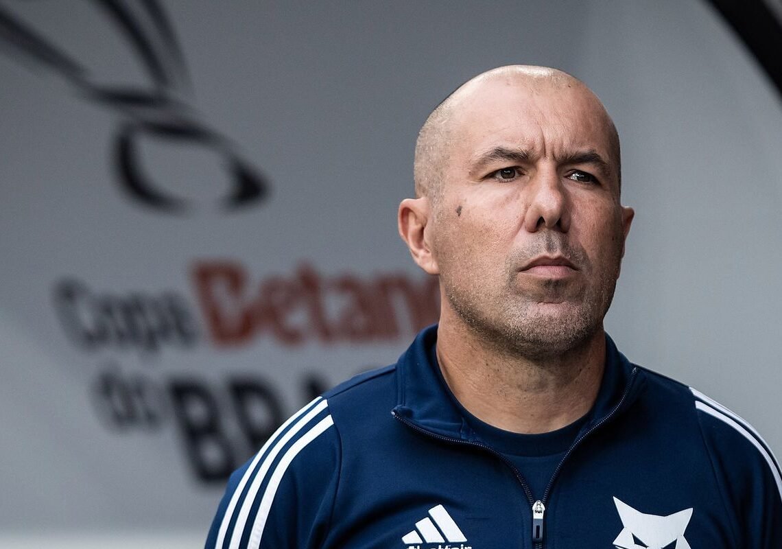 Cruzeiro anuncia saída de Leonardo Jardim após revés na Copa do Brasil