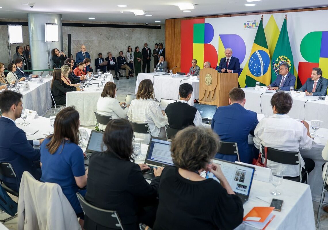 Lula afirma que vai vetar PL da Dosimetria