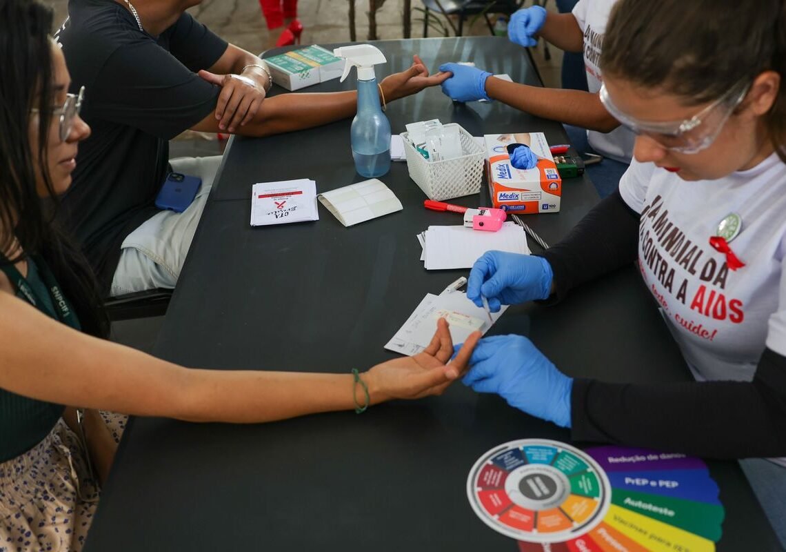 Brasil celebra avanços neste Dia Mundial de Luta contra o HIV