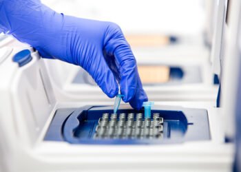 Lei exige coleta de DNA de condenado a pena em regime inicial fechado — Senado Notícias