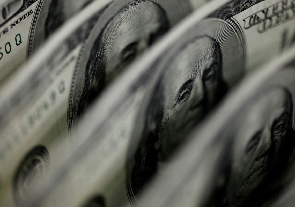 Dólar sobe para R$ 5,24 após indicação de Trump ao BC dos EUA