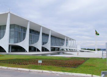 Orçamento 2026 é sancionado com veto a R$ 400 milhões em emendas — Senado Notícias