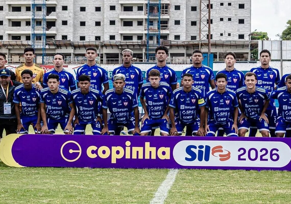 Ônibus do Águia de Marabá Sub-20 colide e preparador físico morre