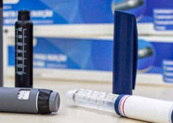 Uso de canetas emagrecedoras por idosos requer cuidados, diz geriatra