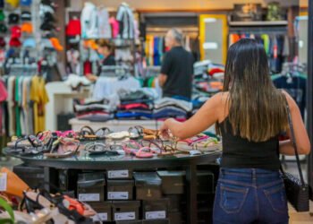 PECs do mandato de 5 anos e do fim da escala 6×1 podem ir a Plenário — Senado Notícias