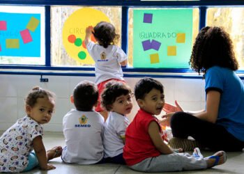 professor da educação infantil integra carreira do magistério — Senado Notícias