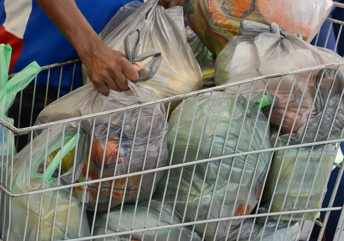 Cesta básica cai em todas as capitais do país no 2º semestre de 2025