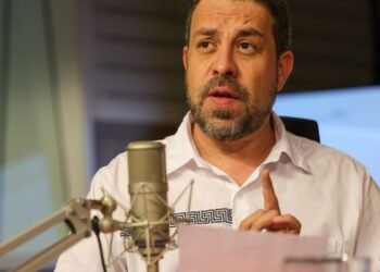 Boulos acredita que fim da escala 6×1 pode ser aprovado neste semestre