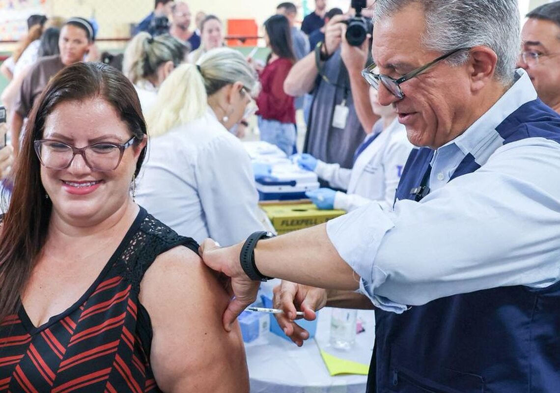 Botucatu inicia vacinação contra dengue com imunizante do Butantan