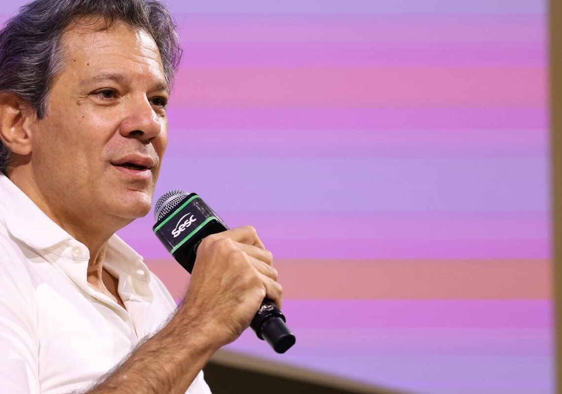 Classe dominante brasileira entende o Estado como dela, diz Haddad