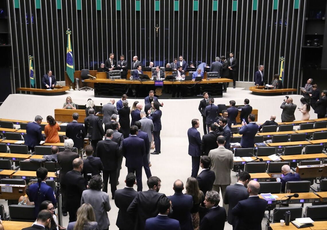 Câmara aprova PL antifacção e endurece penas para crime organizado