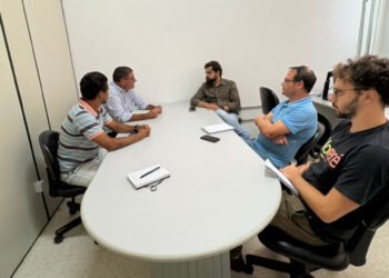 Helder do Táxi participa de reunião na Secretaria de Meio Ambiente