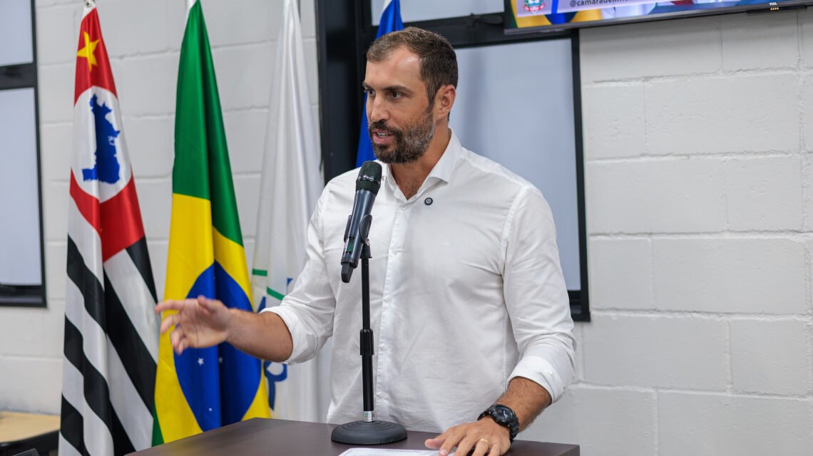 Homenagem a Creuza Andrade de Souza Araújo é aprovada na Câmara