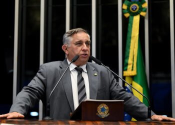 Izalci sugere CPI no Legislativo do DF para investigar gestão do BRB — Senado Notícias