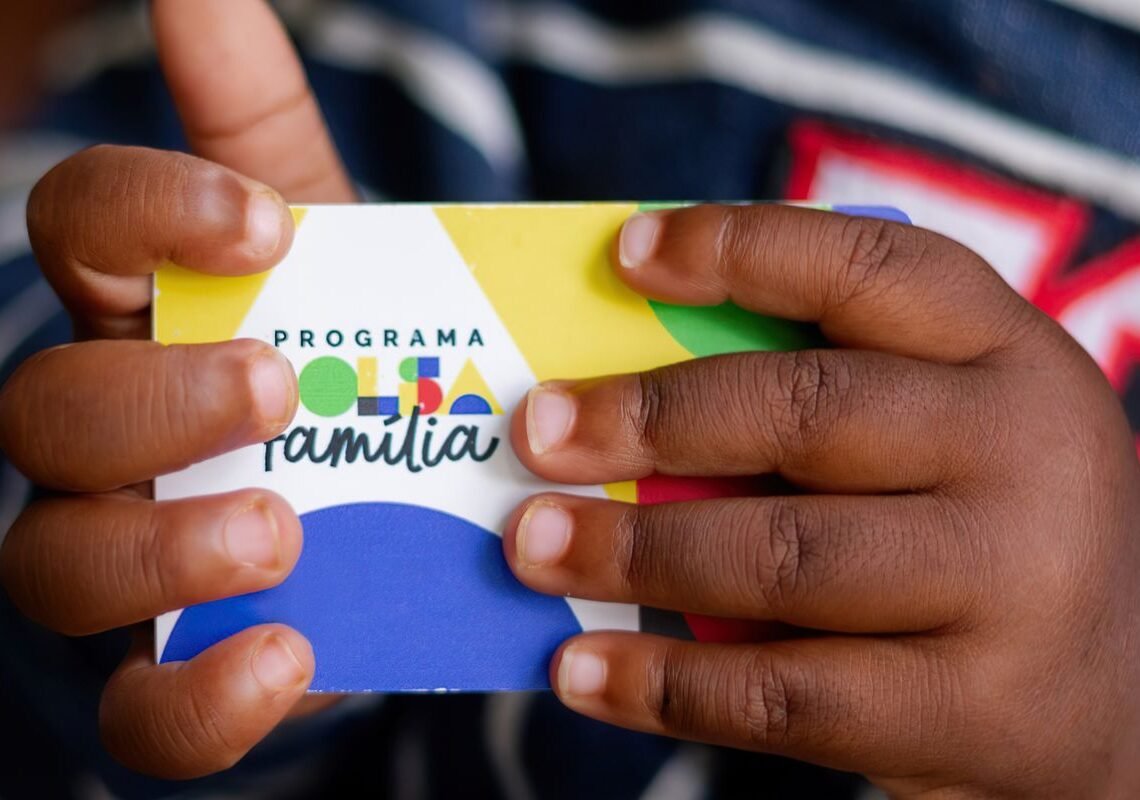 Caixa paga Bolsa Família a beneficiários com NIS de final 3
