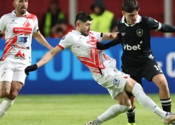 Botafogo sente altitude e perde para o Nacional Potosí