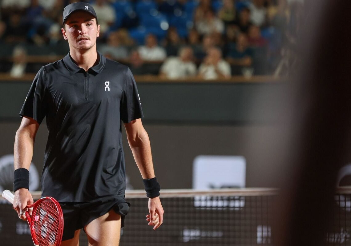 Rio Open: João Fonseca mira final nas duplas após queda em simples
